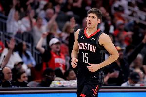 为季后赛养手感？谢泼德18中7&三分12中4 拿到19分4板3助1断1帽