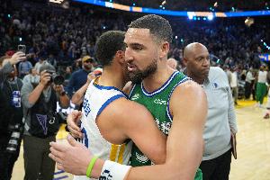 历史单季200+三分次数：库里12次领衔 克莱11次第二 哈登8次第四