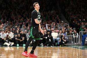 谢尔曼：马祖拉从季前赛定下准则 不管谁出场 我们比赛标准都不变