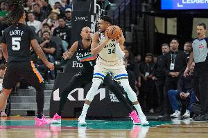 2.75亿合同会签吗？字母：得有人给你合同才能签啊 现在还没收到