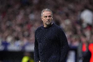 世体：弗里克想带所有球员出征欧冠，以凝聚团队