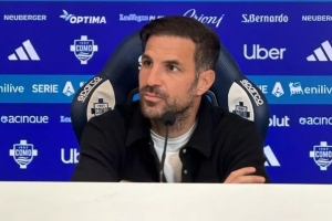 帮开香槟！小法：祝贺国米在今天赢得了意甲冠军，这是他们应得的