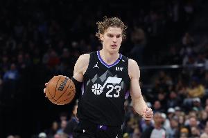 马尔卡宁本赛季仅出战42场 场均26.7分6.9板2.1助1断