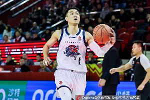 媒体人:山东身体对抗优势明显 但每次遇到辽篮总感觉有力使不出