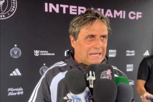 迈阿密新帅谈与梅西关系：友谊不可谈判，但不意味着每天要围他转