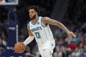 迈尔斯·布里奇斯:太开心了 我们想继续赢球 挺进季后赛