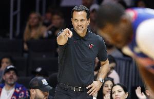 斯波:我再次重申 争议回合跟输赢不相关 双方本场打得异常胶着