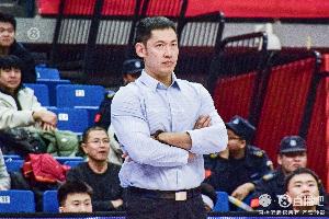 记者:被逼到悬崖边反而激发了北控 现在又保留住了季后赛希望