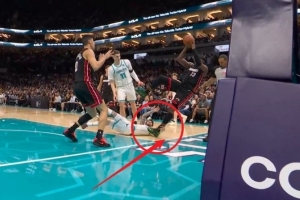 帕金斯：斯波与其纠结鲍尔该不该驱逐 不如想想为何连续4年附加赛