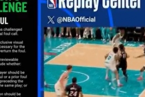取消罚球!哈克斯投篮造迈尔斯·布里奇斯犯规 黄蜂挑战改先犯规