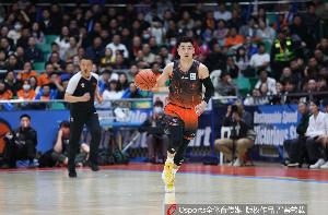 正负值-15最低！高诗岩7中2仅拿5分5板5助1断