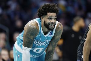 还有一年合同！小桥本赛季场均17.1分5.8板3.2助 投篮命中率46%