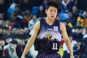 始终找不到手感！姜伟泽全场33分钟 14投仅3中&三分12中2