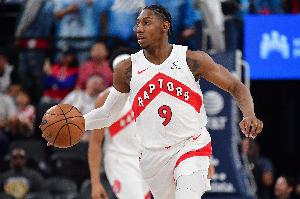 奎克利：巴雷特防守进步很大 他经验丰富心态成熟了很多