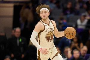 有资格提前续约！勇记：勇士或将启动续约谈判 争取留下波杰