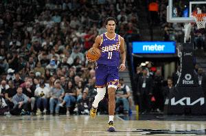 曾令旭：伊戈达罗上首发提供的无限换防能力 让勇士&库里非常难受