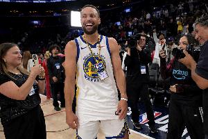 吉莱斯皮：库里在无球时最危险 他还能持球能空切&极具威胁