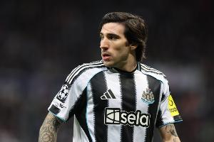 托纳利：一名球员如果表现出色，他就必须面对各种传闻