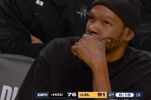 杀人诛心！肯纳德三分再射5中5了 KD捂嘴神情微妙！