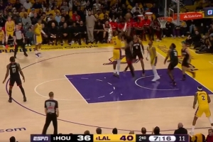 球商拉满！斯玛特强突谢泼德骚气脑后妙传 艾顿跟进柔和小抛投！