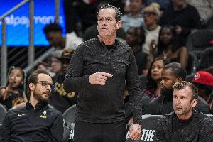 阿特金森谈猛龙35次罚球：对手很擅长造犯规 今天我们有些侥幸