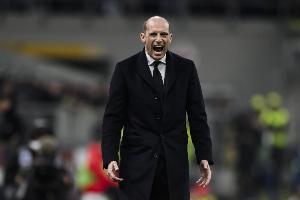 意媒：阿莱格里在比赛结束前就离开球场，因为对米兰球员表现不满