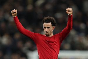 柯蒂斯·琼斯：没看到范戴克的绝杀，当时忙着和埃弗顿球迷吵架呢